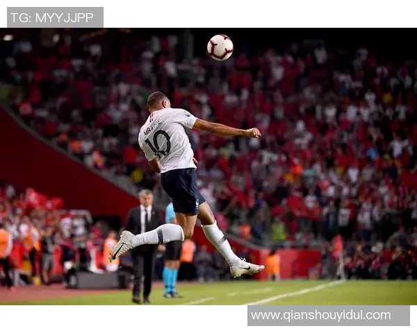 法国足球超级明星盘点他们的辉煌成就与传奇故事