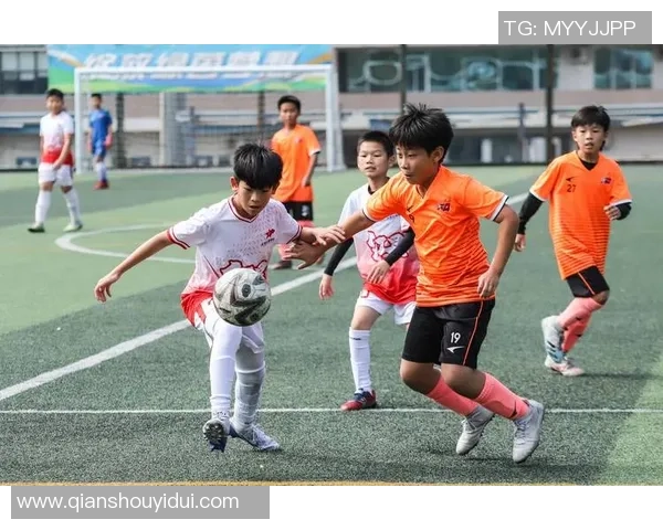 探索hqs足球的魅力与发展潜力,助力青少年成长与竞技水平提升